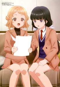 Rating: Safe Score: 11 Tags: komaki_uta mayumori_musubu seifuku sweater tsutsumi_erika utagoe_wa_mille-feuille User: drop