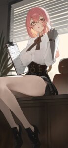 Rating: Questionable Score: 38 Tags: heels kji_(rozo) megane tsukishiro_yanagi zenless_zone_zero User: KenB