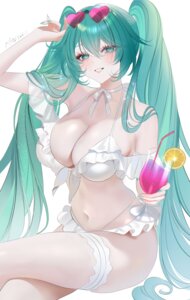 Rating: Questionable Score: 49 Tags: 707arisu bikini garter hatsune_miku megane see_through swimsuits vocaloid User: VigorousMMM