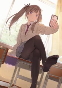 Rating: Safe Score: 52 Tags: feet hechima pantyhose see_through seifuku selfie skirt_lift sweater User: himeno_nanako