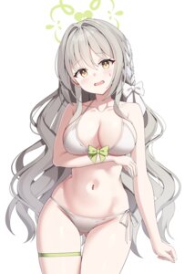 Rating: Questionable Score: 34 Tags: bikini blue_archive breast_hold garter halo sakurai_miyo sob_(submar1089) swimsuits User: 弱受猫